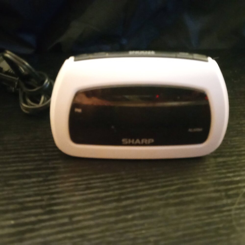 WHITE and Silver Sharp Alarm Clock - Picture 2 of 4
